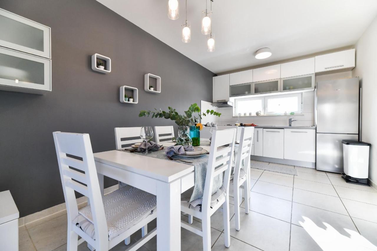 فيلا Deluxe Triplex Antea Sukošan المظهر الخارجي الصورة